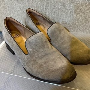 Sofft grey suede shoes